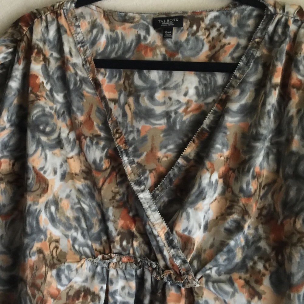 TALBOTS WOMAN PETITES FLORAL TOP